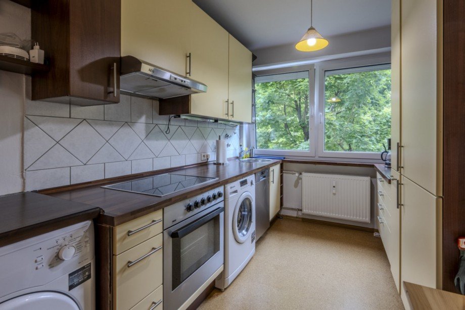 K�che mit Fenster Etagenwohnung M�nchen / Giesing